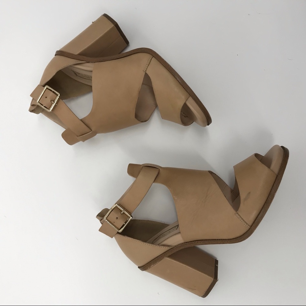 Topshop tan cutout block heels - Picture 2 of 5